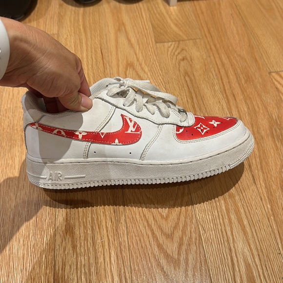 Custom painted Air Force ones - Picture 4 of 7